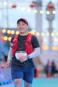 BIB: 512
                            <button type="button" onclick="openModal(21767103)" class="btn btn-primary btn-sm float-right btn-popup" data-toggle="modal" data-target=".modal-high-quality">
                        <i class="fas fa-shopping-cart"></i> Add to Cart
                    </button>
                                            <button type="button" onclick="isThisMe(21767103, true)" class="btn btn-success btn-sm float-right btn-popup btn-isme hidden" data-toggle="tooltip" data-placement="bottom" title="นี่คือรูปของคุณใช่ไหม คลิกที่นี่เพื่อเอาเข้าอัลบั้ม">
                        <i class="fas fa-plus"></i> Add to album
                    </button>
                    <button type="button" onclick="isThisMe(21767103, false)" class="btn btn-warning btn-sm float-right btn-popup btn-isnotme hidden">
                        <i class="fas fa-ban"></i> Remove from album
                    </button>